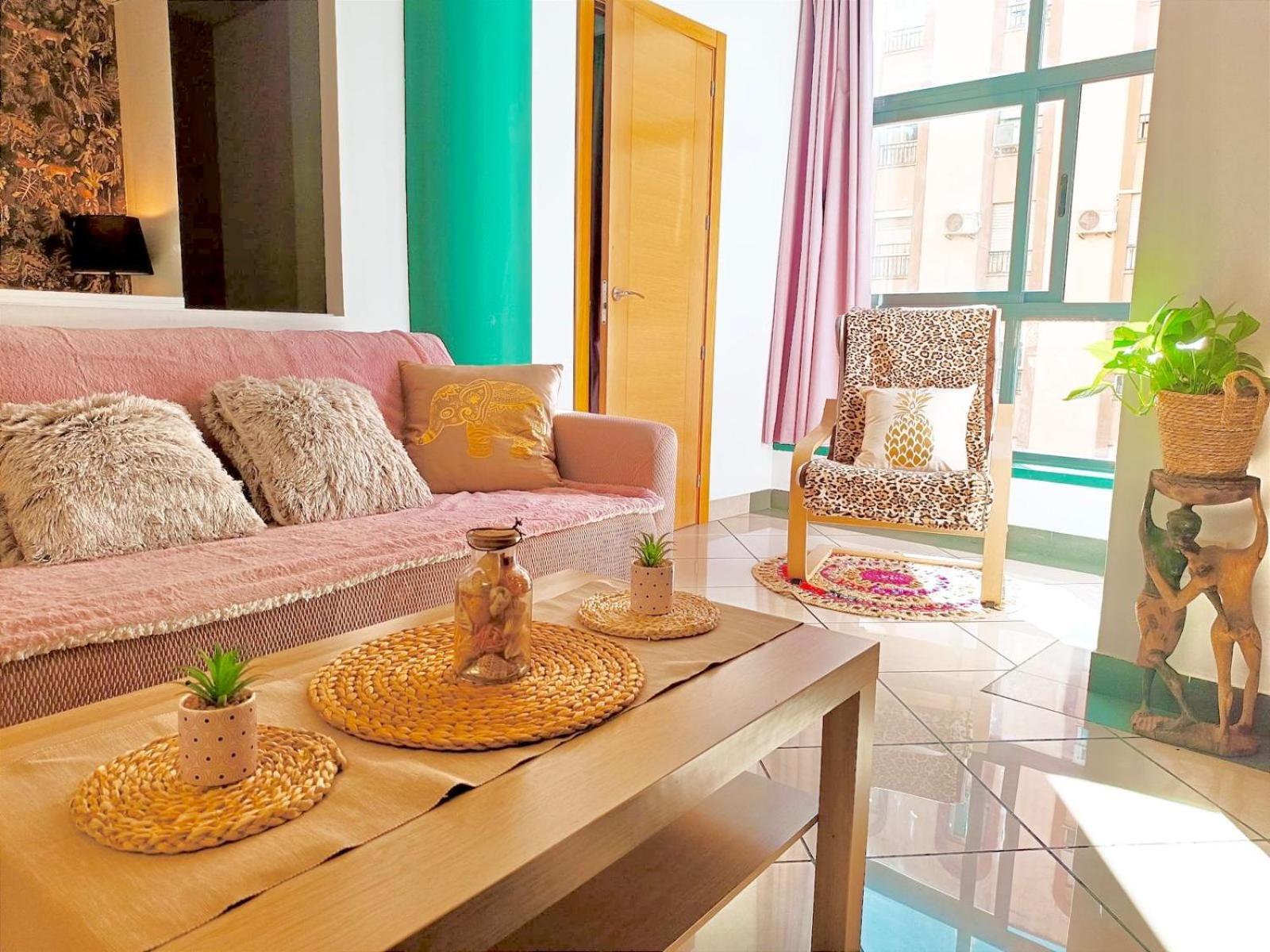 מאלגה Apartamento El Bambu Cerca Del Mar מראה חיצוני תמונה