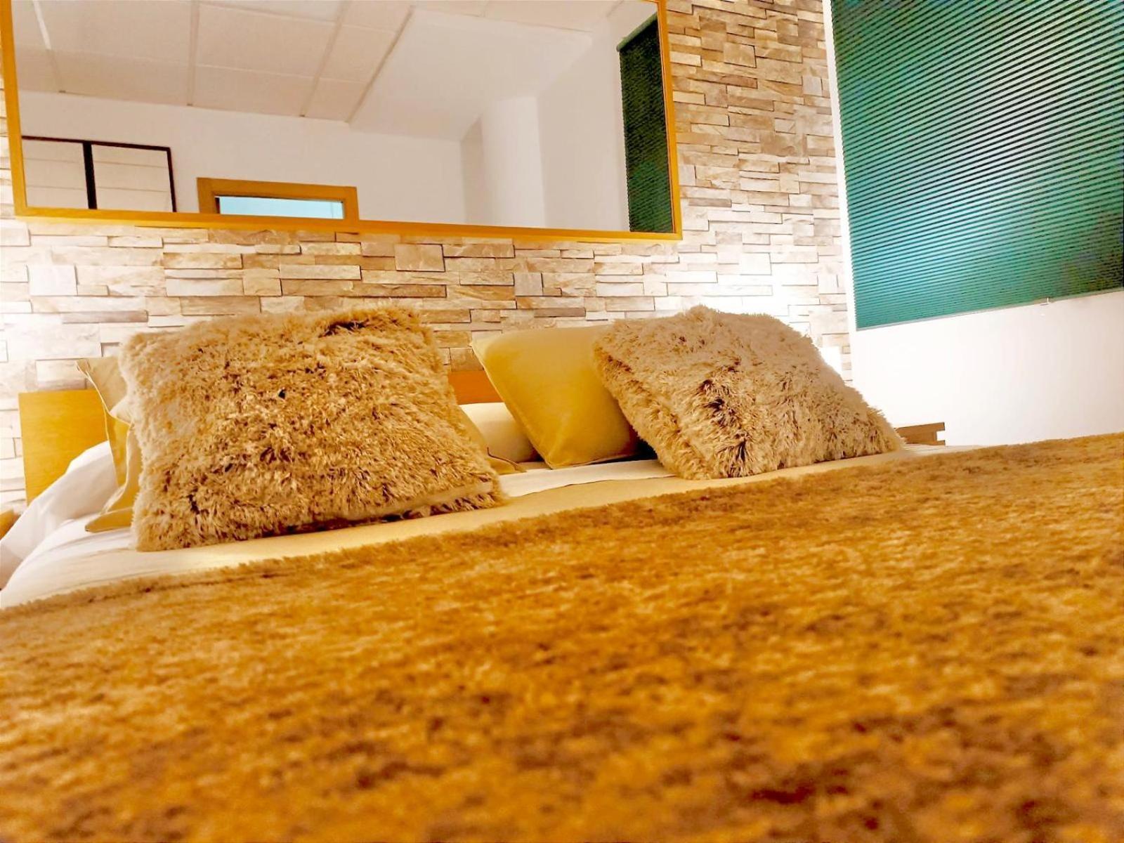 מאלגה Apartamento El Bambu Cerca Del Mar מראה חיצוני תמונה