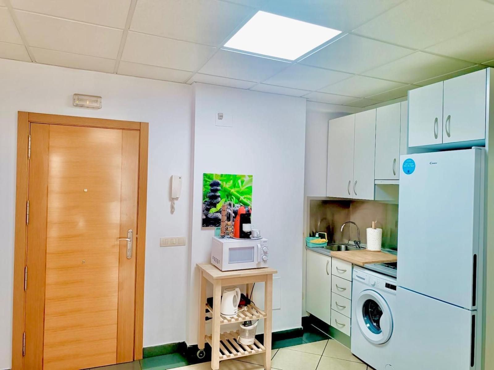 מאלגה Apartamento El Bambu Cerca Del Mar מראה חיצוני תמונה